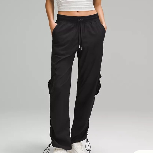 Lululemon womens black Dance Studio Relaxed-Fit Mid-Rise Cargo Pant M - Picture 1 of 13